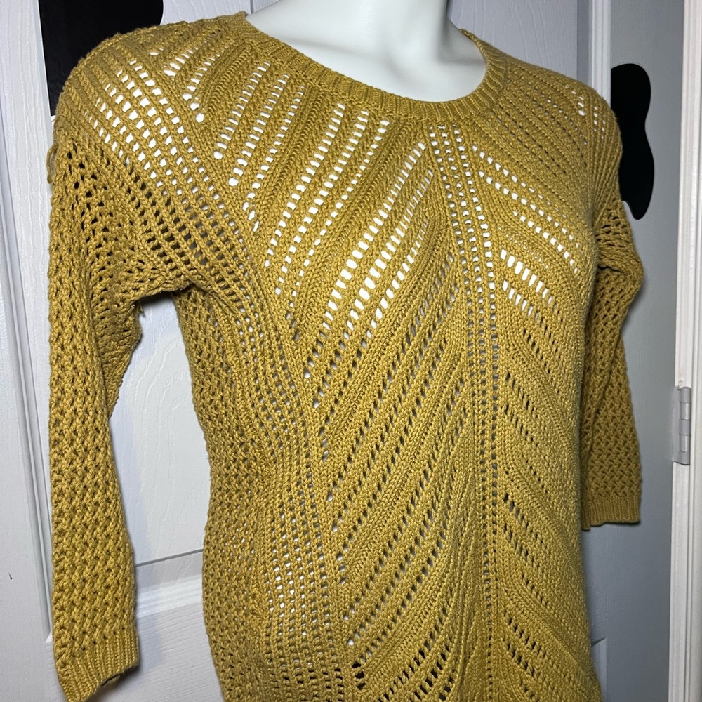 Sweater - Picture 2 of 2